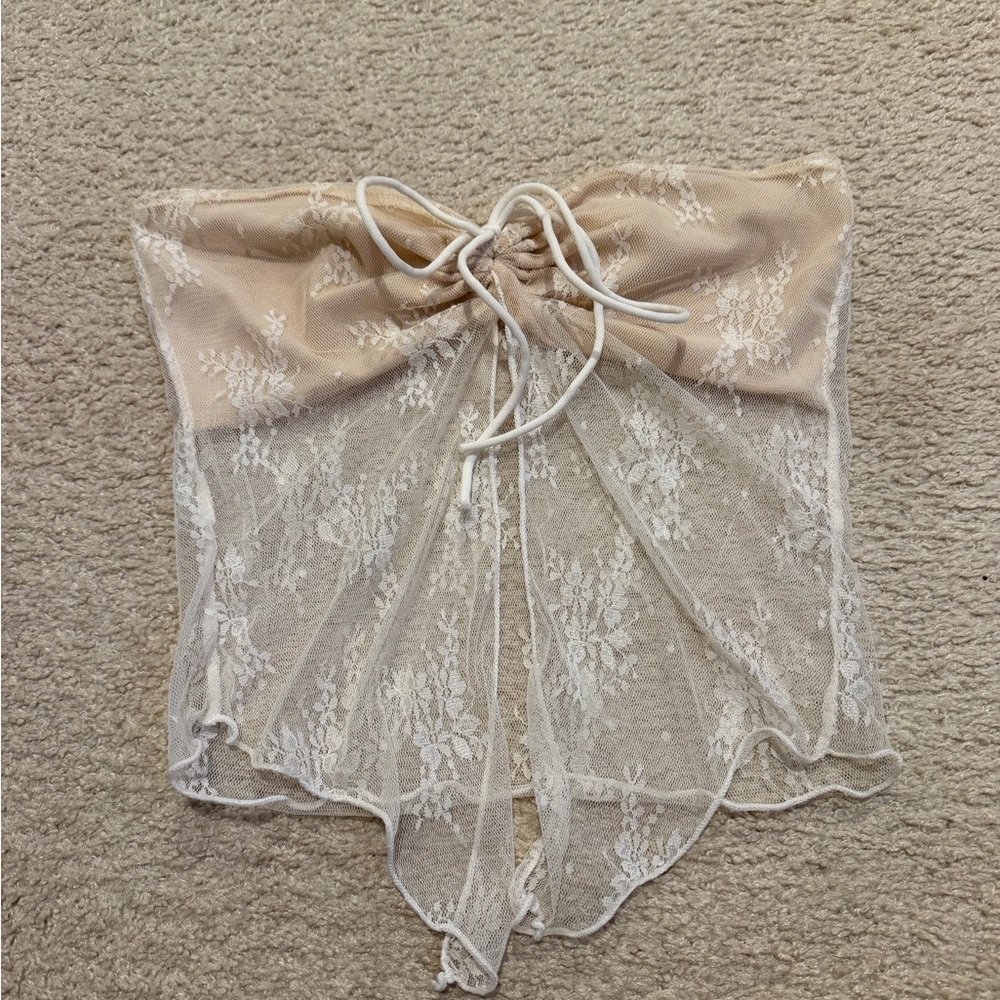 Brandy Melville Tan and White Lace Bandeau